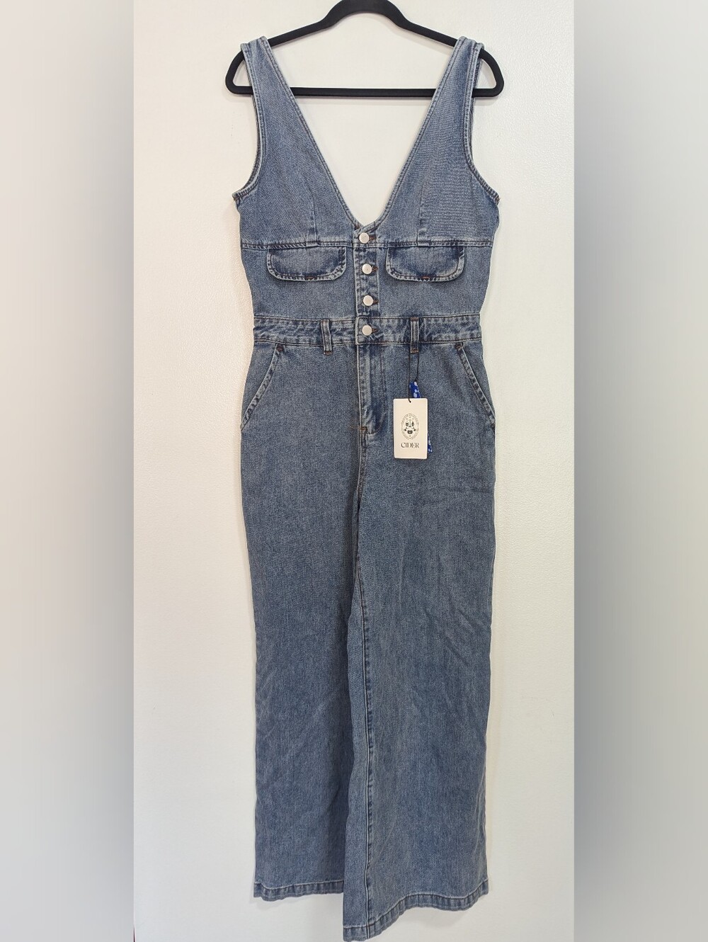 NWT Cider Wide Leg Sleeveless V-Neck Denim Jumpsuit Overalls Size M 6 Blue